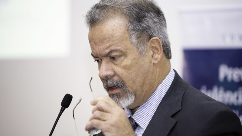 Raul Jungmann, ex-ministro de FHC e Temer, morre aos 73 anos
