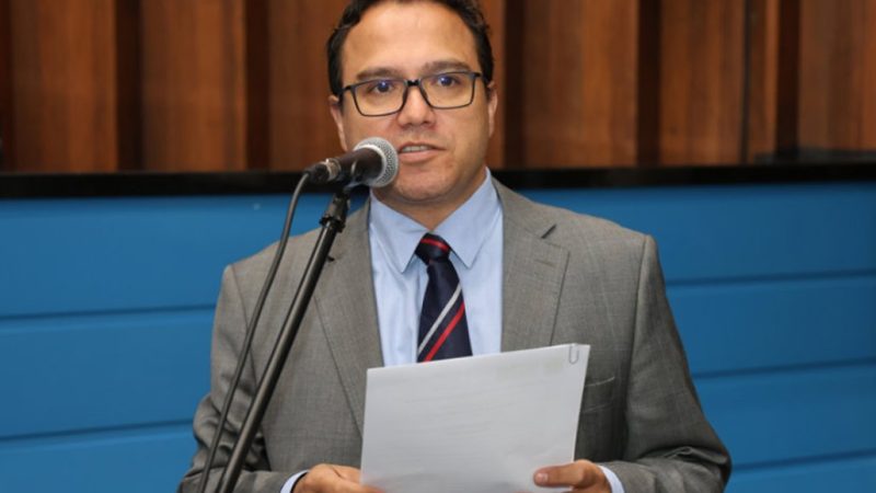 Deputado defende análise técnica sobre polilaminina e terapias para lesões medulares
