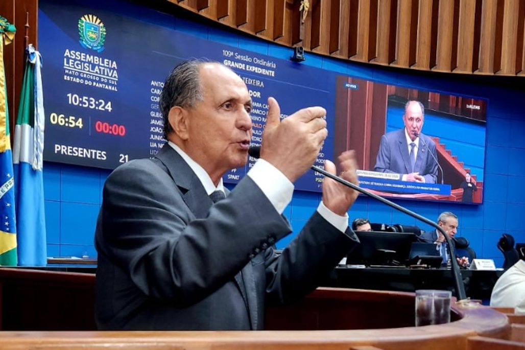 Deputado Zé Teixeira intercede por investimentos para entidades sociais
