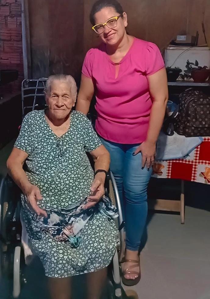 Deputado Lucas de Lima homenageia aniversariantes com bolo especial da Rosilda Bolos