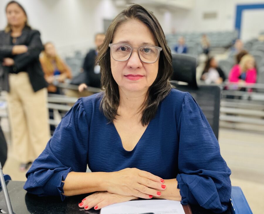 Luiza Ribeiro reforça pressão contra IPTU e taxa do lixo em audiência pública na Câmara