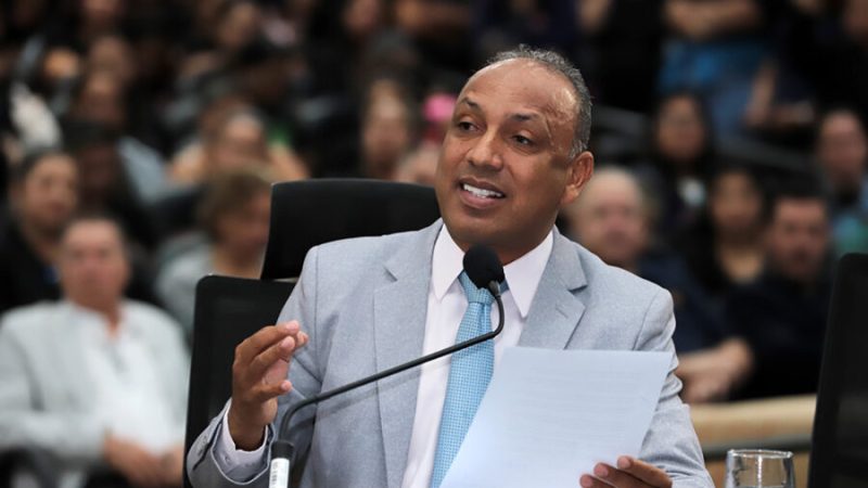 Vereador Junior Coringa apresenta indicações por melhorias viárias, limpeza urbana e iluminação pública em diferentes regiões da Capital