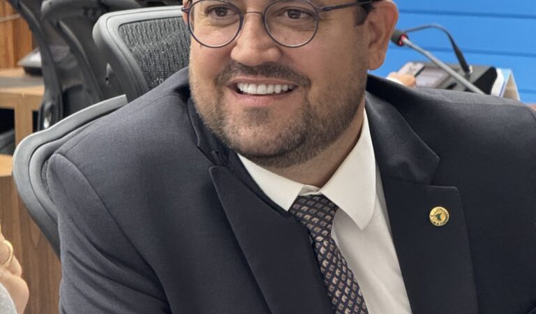 Marcio Fernandes solicita ciclovia em Água Clara