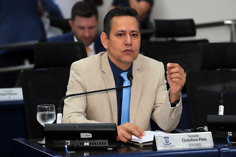 Vereador Clodoilson Pires cobra solução após paralisação de atendimentos no Conselho Tutelar da Região Sul