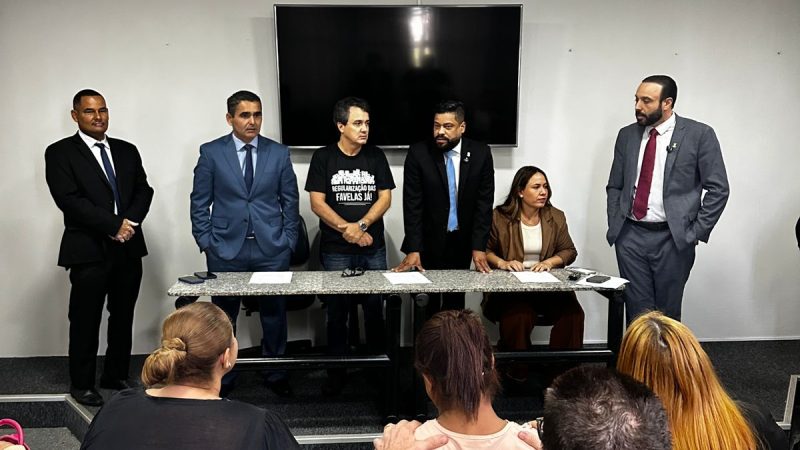 Herculano Borges participa de reunião no Executivo e reforça defesa das assistentes de educação infantil
