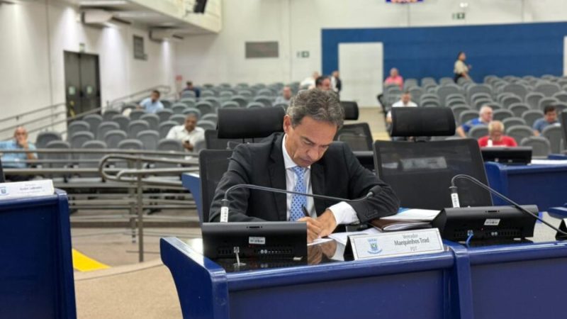 Projeto do Vereador Marquinhos Trad que garante Transparência nos contratos da prefeitura avança na Câmara e segue para aprovação em plenário