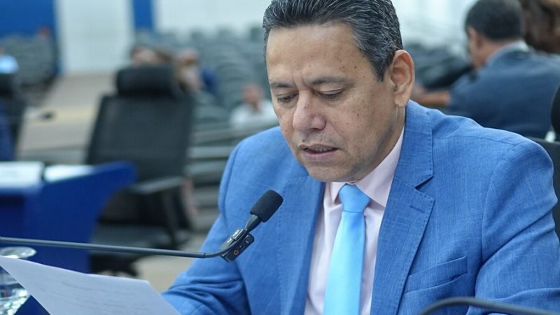 Vereador Clodoilson Pires solicita melhorias na infraestrutura da Capital e  homenageia talento do esporte