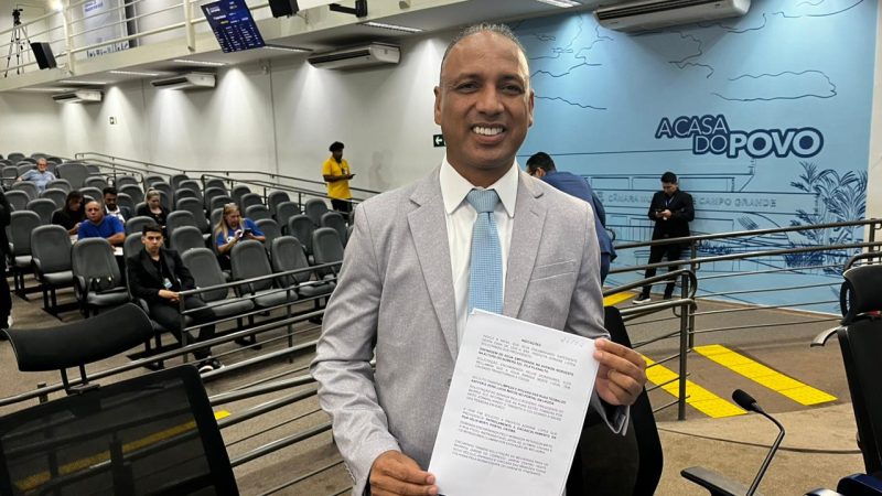 Junior Coringa solicita drenagem, limpeza urbana e recuperação viária em diversas regiões da Capital