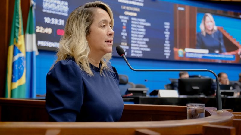 Dia da conquista do voto feminino reacende debate sobre lugar da mulher na política, avalia Lia Nogueira