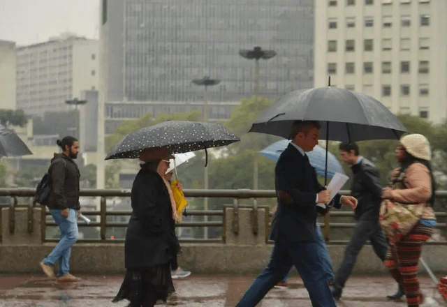 Chuva intensa avança em parte do Brasil e calor segue em outras regiões nesta terça-feira (10)