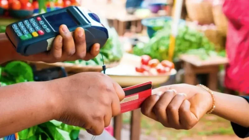 Novas regras do vale-refeição e alimentação prometem ampliar uso e reduzir custos