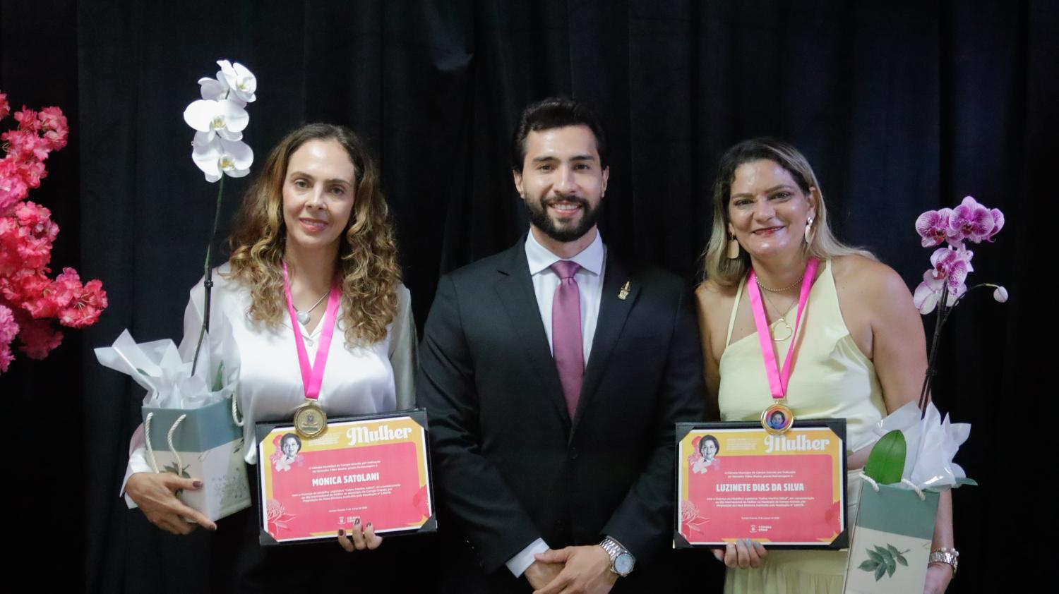 Vereador Fábio Rocha homenageia mulheres referência na saúde de Campo Grande em sessão solene na Câmara