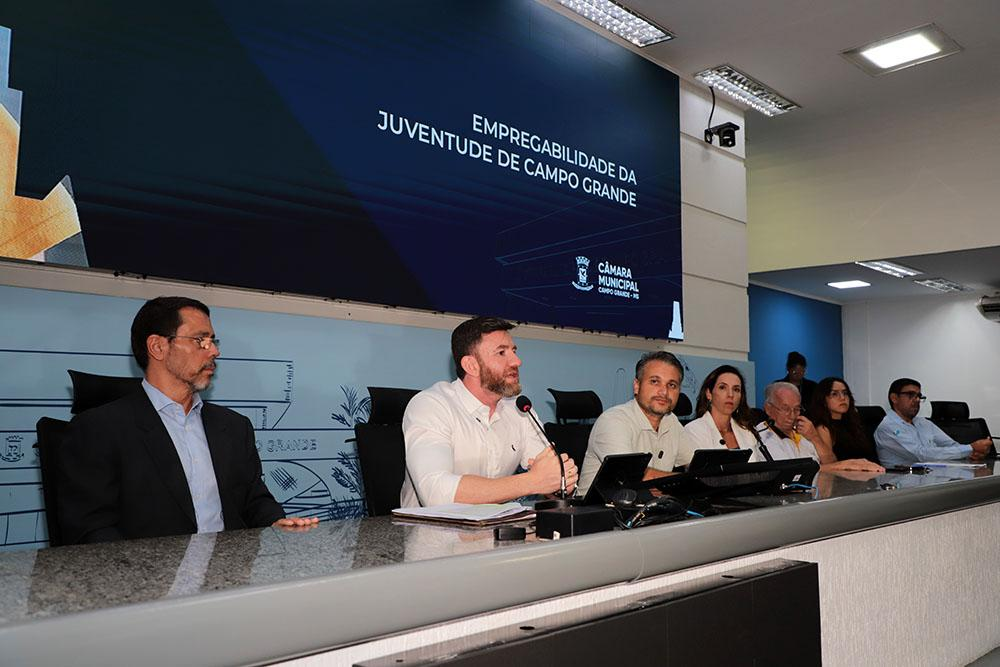 Maicon Nogueira lidera debate sobre empregabilidade jovem e propõe avanço de políticas públicas em Campo Grande