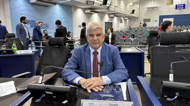 Vereador Veterinário Francisco apresenta indicações por melhorias em bairros de Campo Grande
