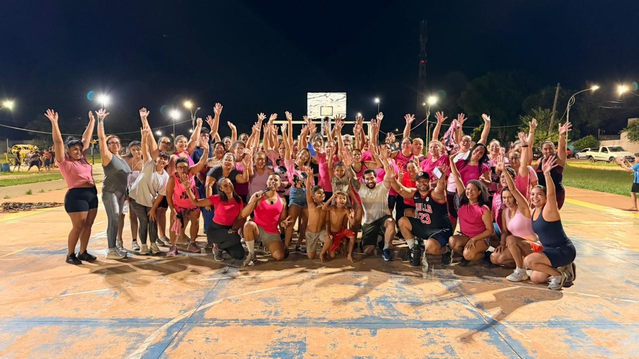 Aulão do Esquadrão da Juventude reúne mais de 100 mulheres na Praça do Tijuca com Fit Dance e Pilates
