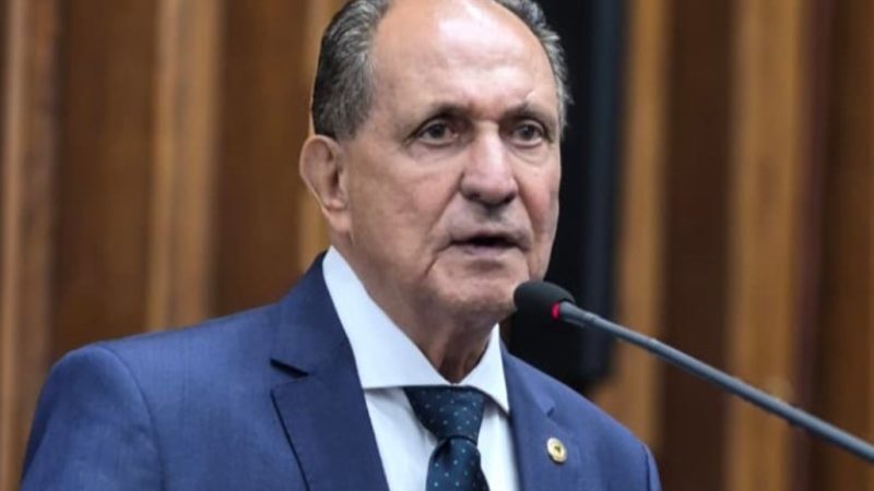 Dourados: Zé Teixeira cobra revitalização de área e instalação de semáforo