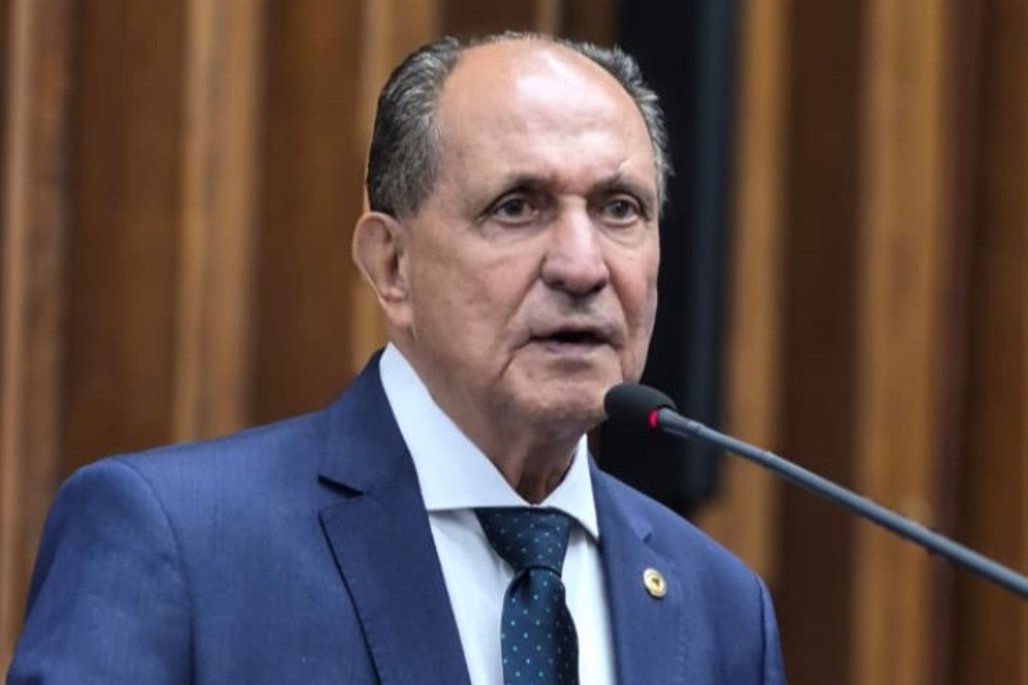 Dourados: Zé Teixeira cobra revitalização de área e instalação de semáforo