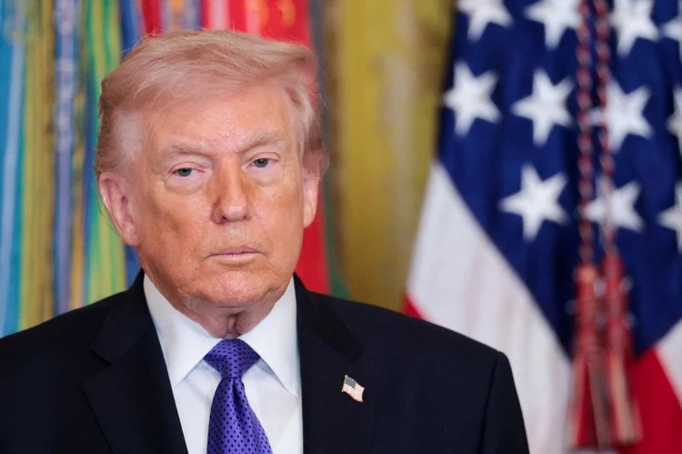 Trump anuncia novos ataques ao Irã e faz ameaça: “Será fortemente atingido hoje”