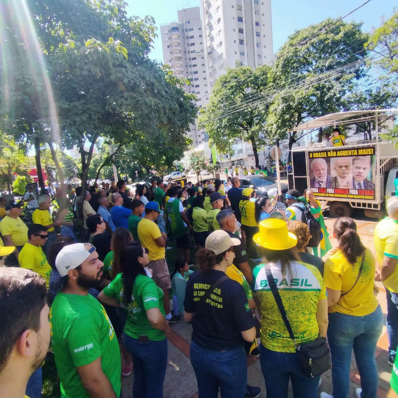 Manifestação “Reaja Brasil” reúne apoiadores em Campo Grande neste domingo (1º)
