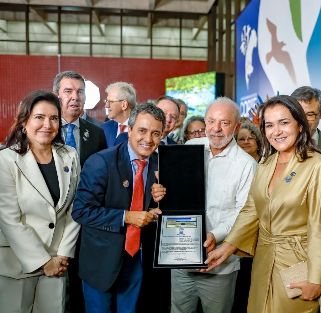 Landmark entrega homenagem a Lula e pede apoio urgente para solução das favelas de Campo Grande