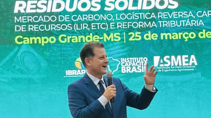 Renato Câmara defende políticas públicas e logística reversa em simpósio sobre resíduos em MS