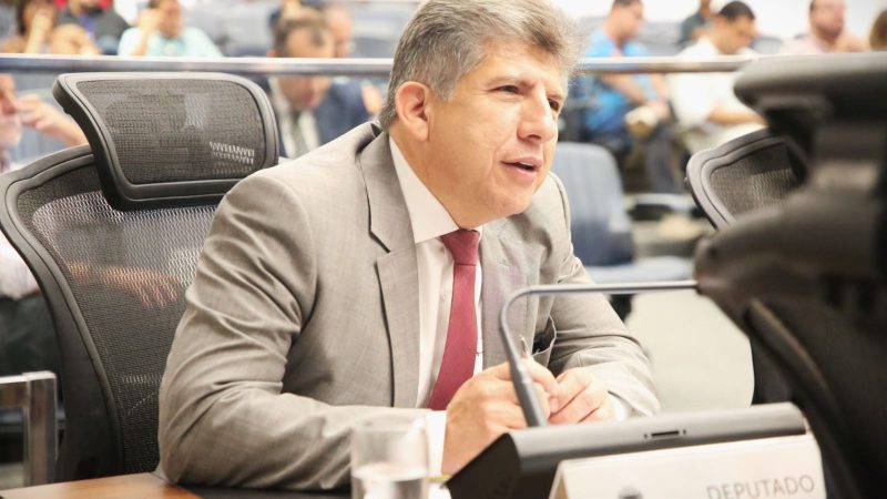 Lidio Lopes pede sede própria da Polícia Militar em Mundo Novo para fortalecer segurança na fronteira
