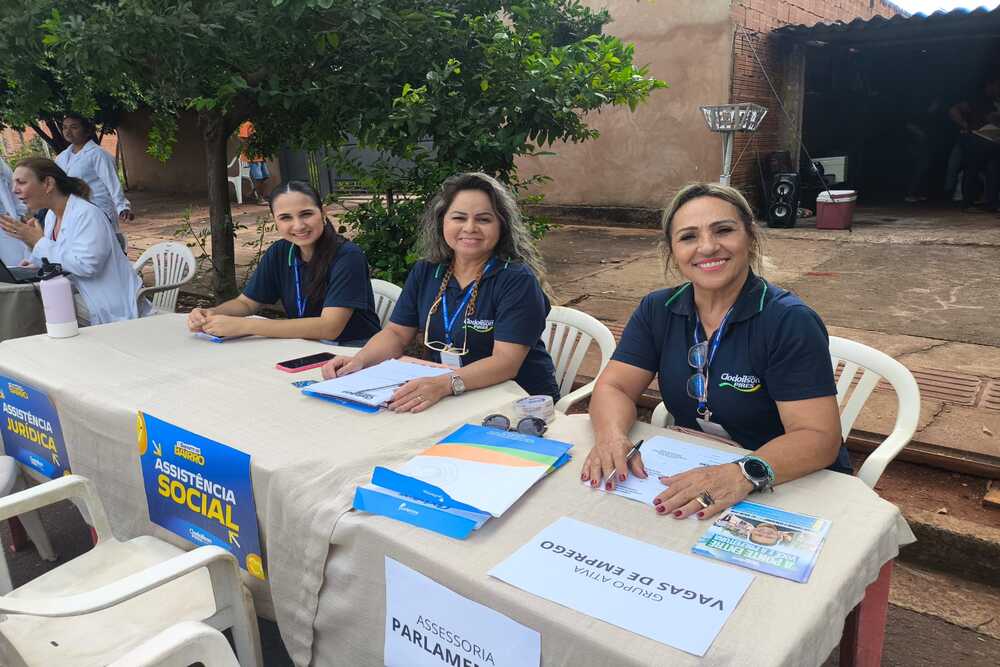 Vereador Clodoilson Pires leva serviços e ouve demandas durante Gabinete no Bairro  na Vila Futurista