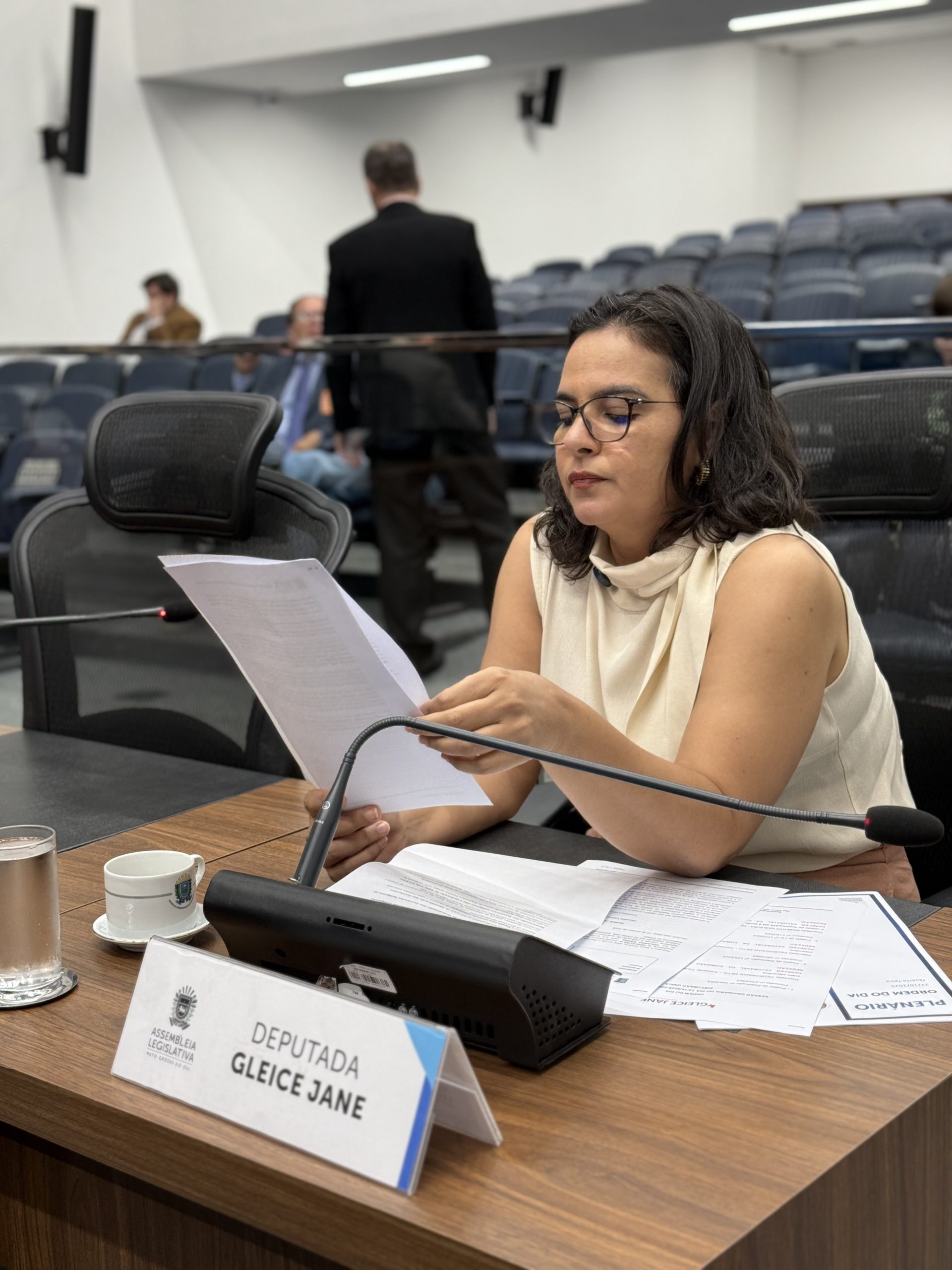 Deputada Gleice Jane alerta para crise histórica de chikungunya em Dourados e cobra ação imediata