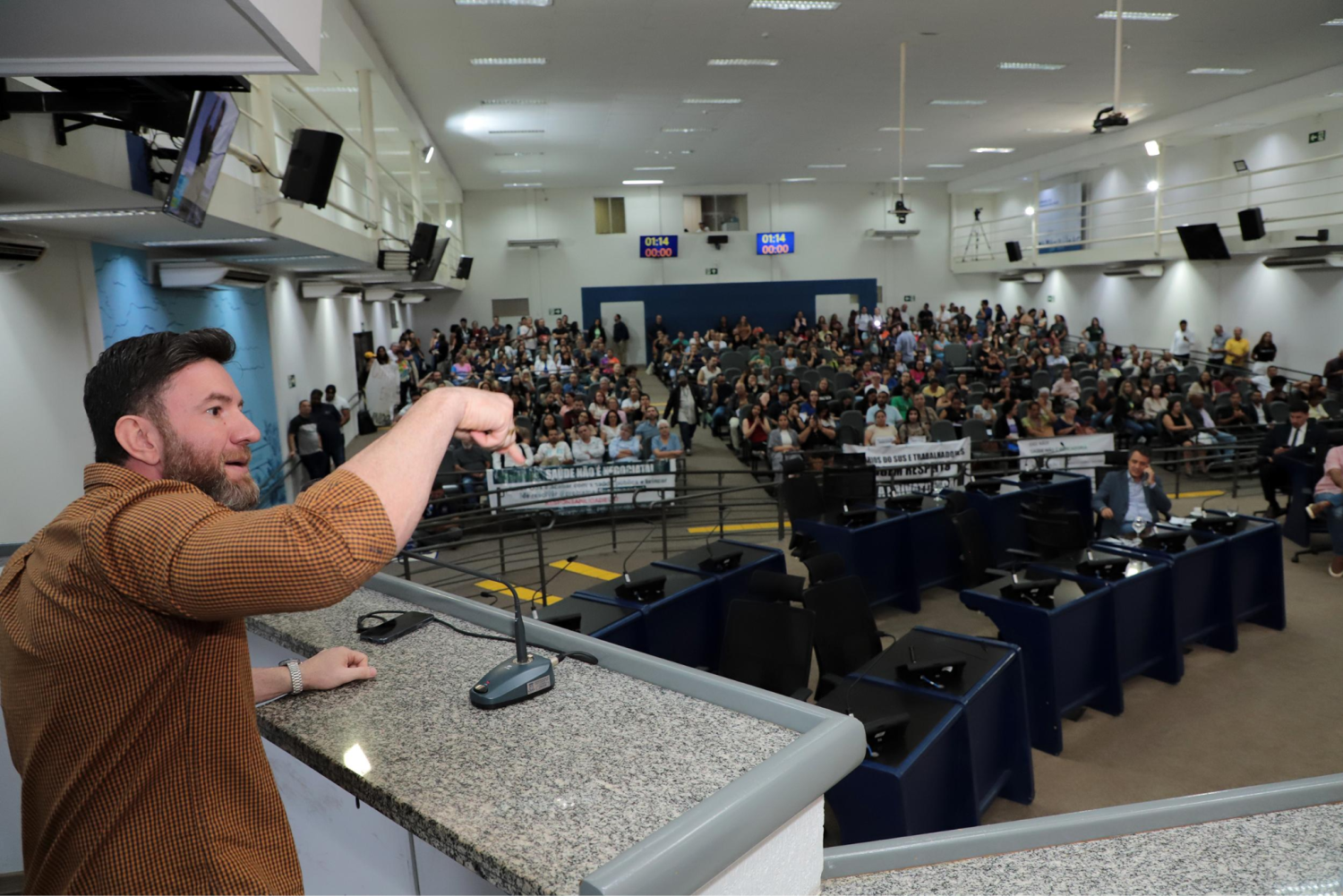 Maicon Nogueira participa de audiências públicas na Câmara Municipal e reforça posicionamento em defesa da cidade e da saúde pública