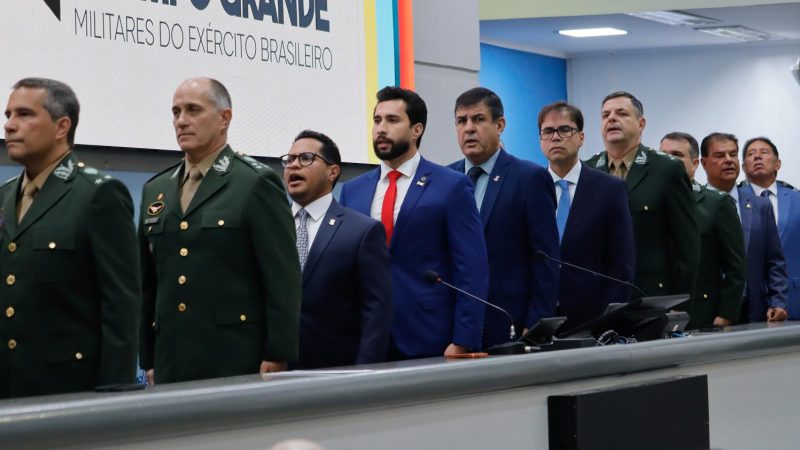 Braço Forte: Fábio Rocha homenageia militares em sessão solene