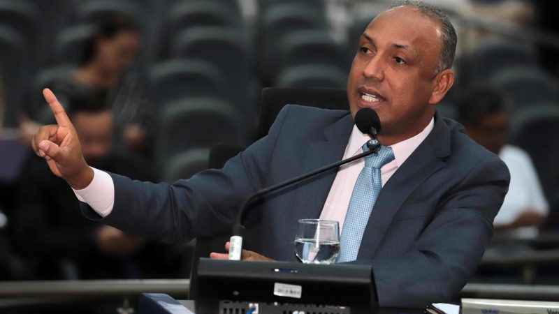 Junior Coringa apresenta indicações para melhorias estruturais em comunidades e bairros de Campo Grande