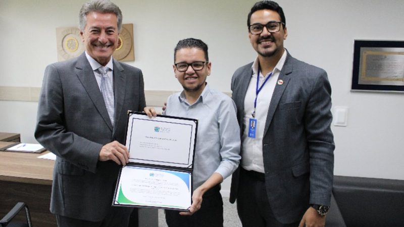 Hashioka homenageia Associação DeMolay Alumni por campanha que salva vidas em MS
