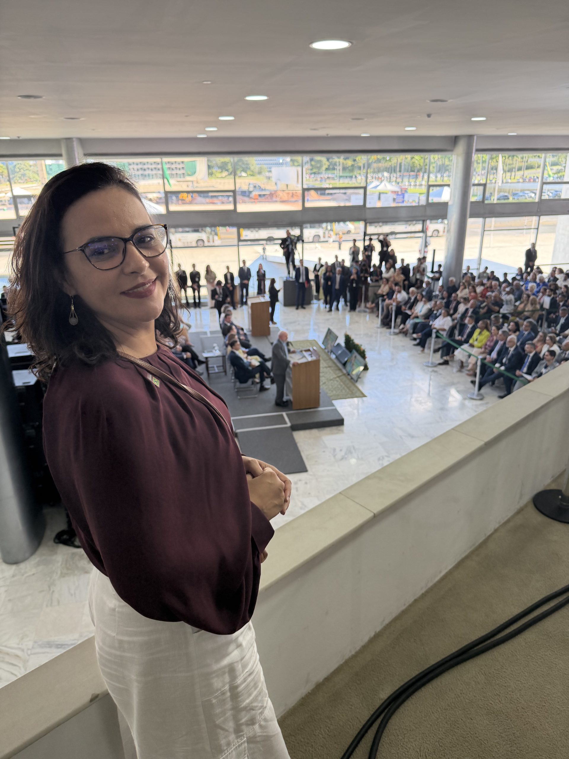 Gleice Jane participa, em Brasília, da assinatura de financiamento de quase R$ 1 bilhão para rodovias do Cone Sul