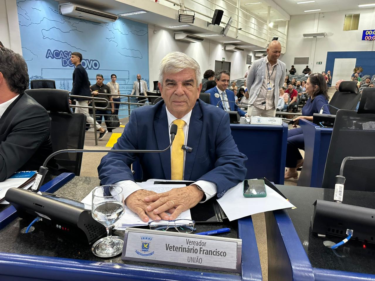 Vereador Veterinário Francisco alerta para risco de chikungunya e cobra medidas preventivas em Campo Grande