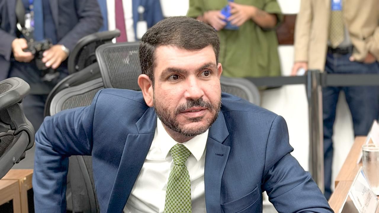 Deputado Jamilson Name solicita reinstalação de placa de identificação em Caracol