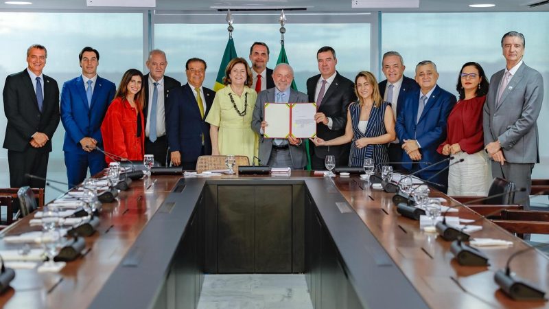 Com articulação de Soraya Thronicke, Lula destrava mais de R$ 1 bilhão para obras em MS