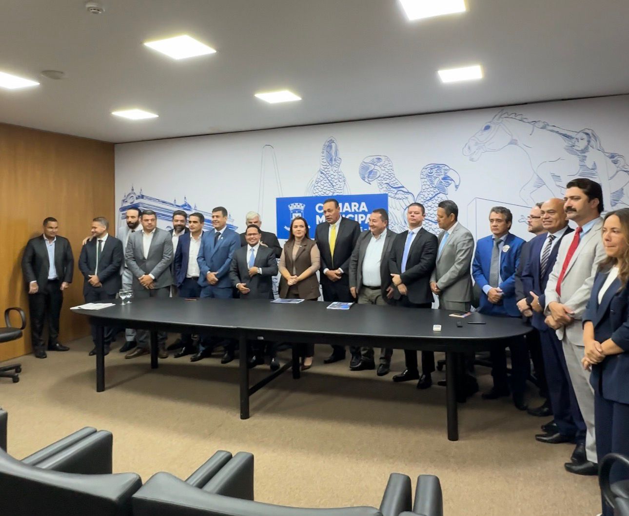 Dr. Lívio participa da entrega da LDO 2027 na Câmara de Campo Grande