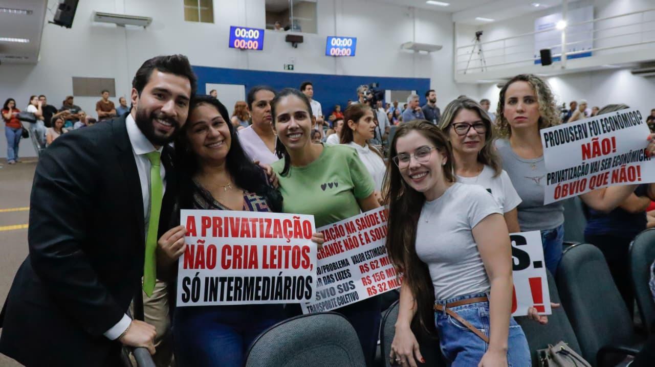 Fábio Rocha vota contra privatização da saúde e projeto é rejeitado