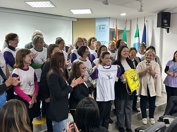 “A gente se sente importante”: UFMS homenageia Soraya Thronicke por emenda de R$ 1 milhão para inclusão, esporte e idosos