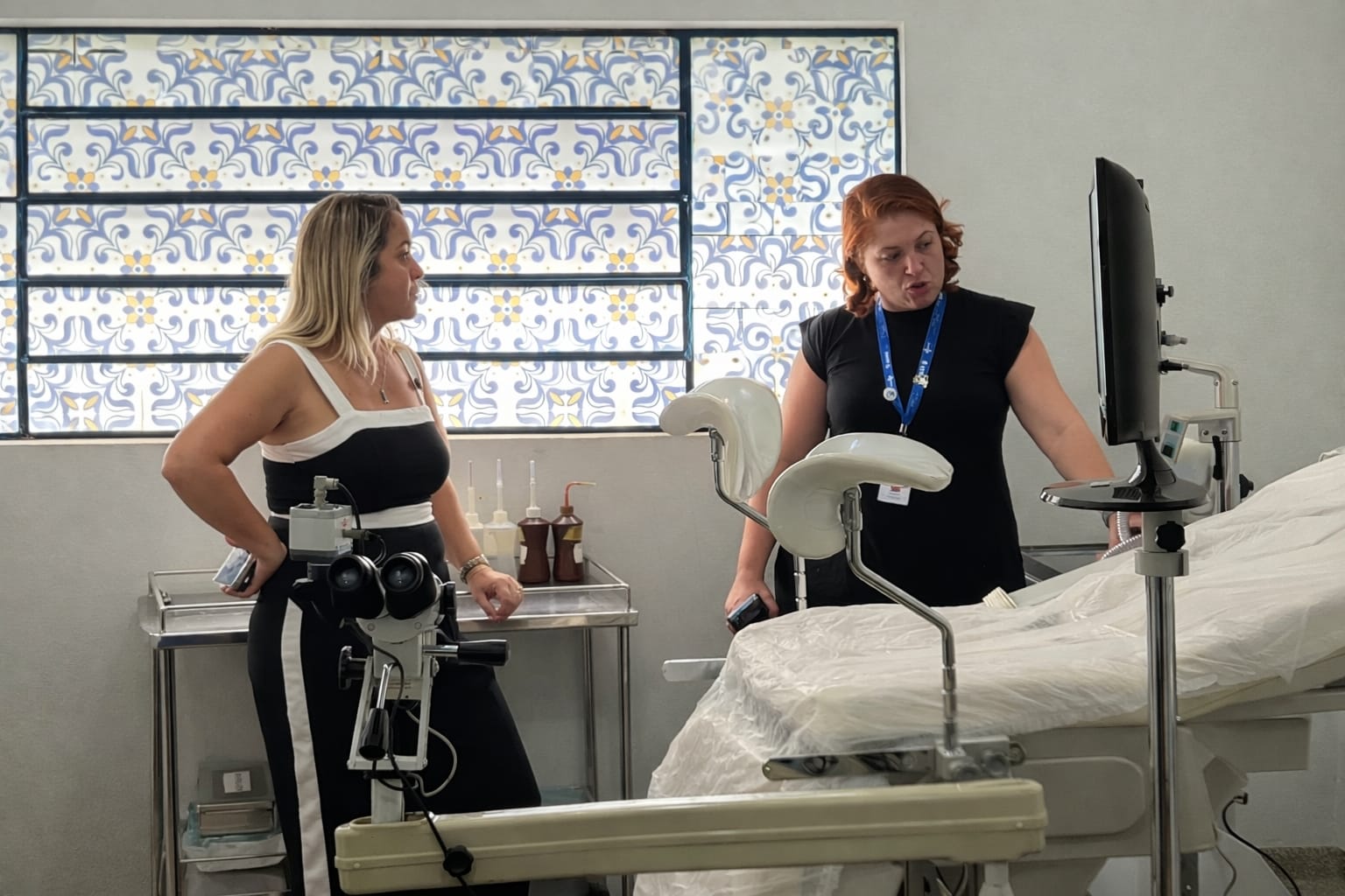 Lia Nogueira entrega novo aparelho de ultrassom ao CAM e fortalece atendimento à saúde da mulher em Dourados