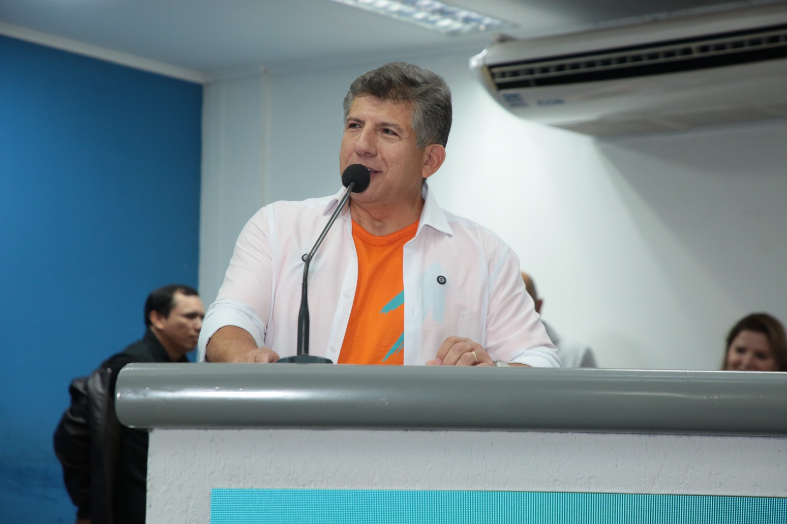 Lidio Lopes comanda ato histórico do Avante em MS, lota Câmara de Campo Grande e recebe Augusto Cury e Luiz Tibé
