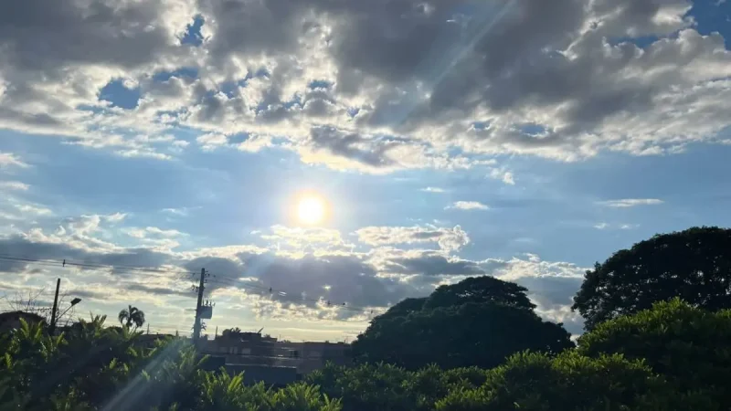 Previsão do tempo em MS: Maio começa com alerta de tempestade e calor; confira