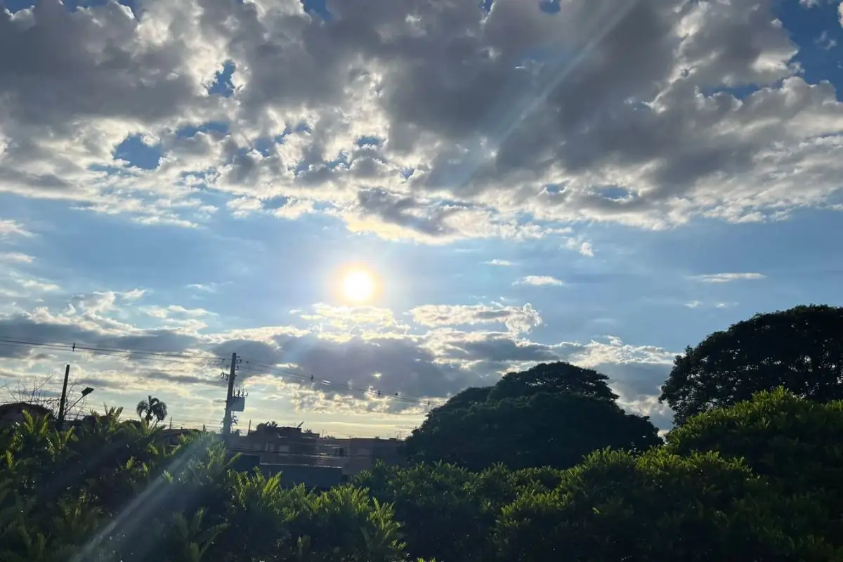 Previsão do tempo em MS: Maio começa com alerta de tempestade e calor; confira