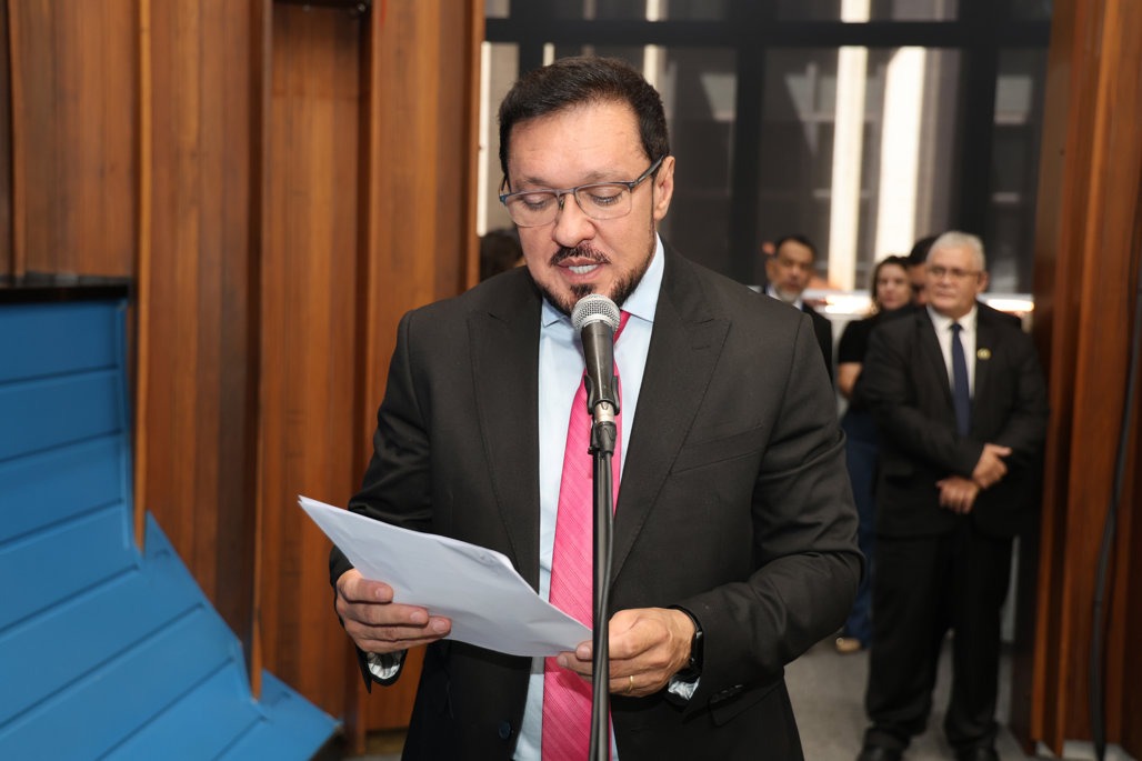 Deputado Lucas de Lima apresenta moção de pesar pela morte de Ivan Paes Barbosa