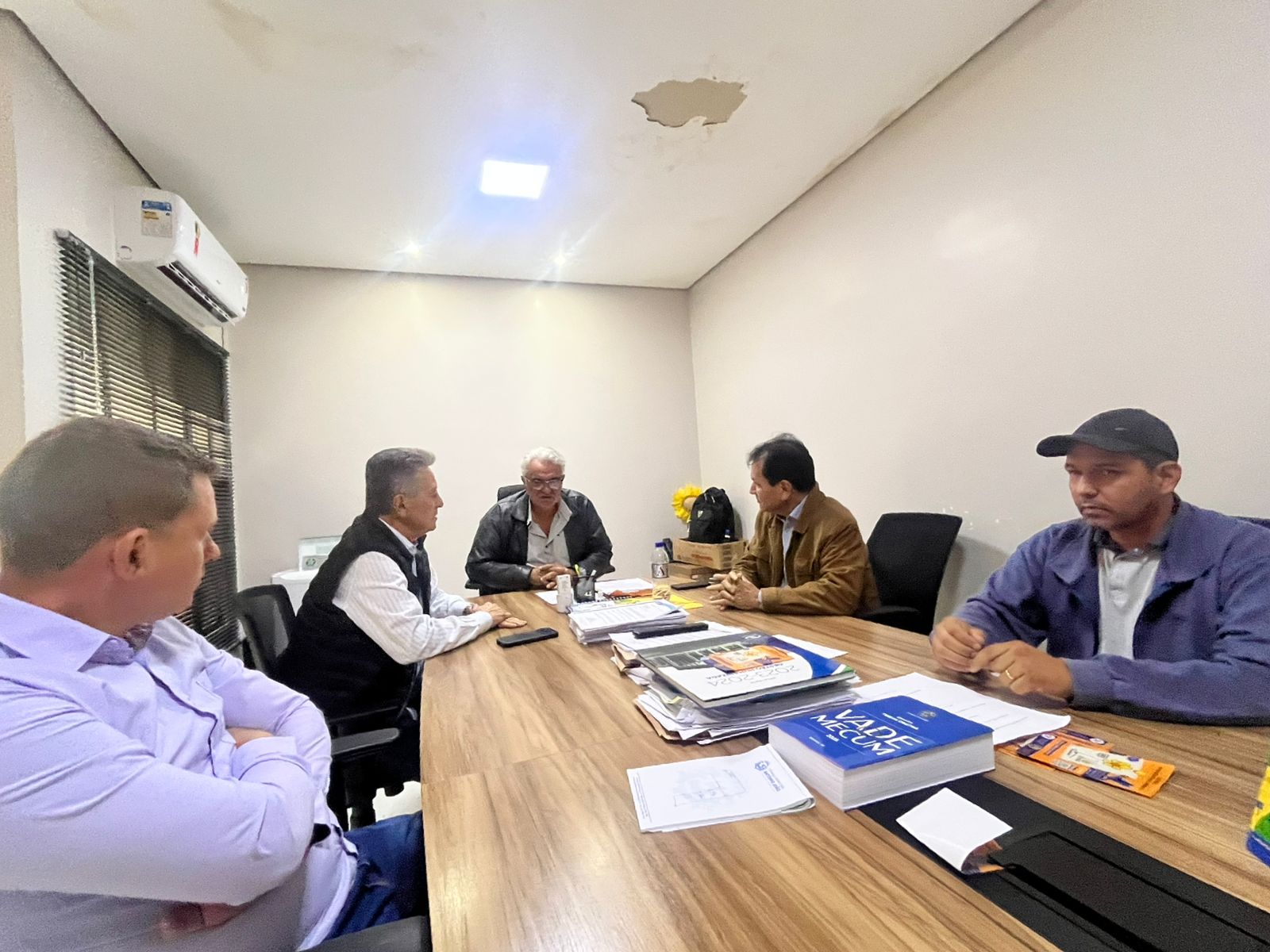 Em Antônio João, Hashioka reforça atuação municipalista e diálogo com lideranças