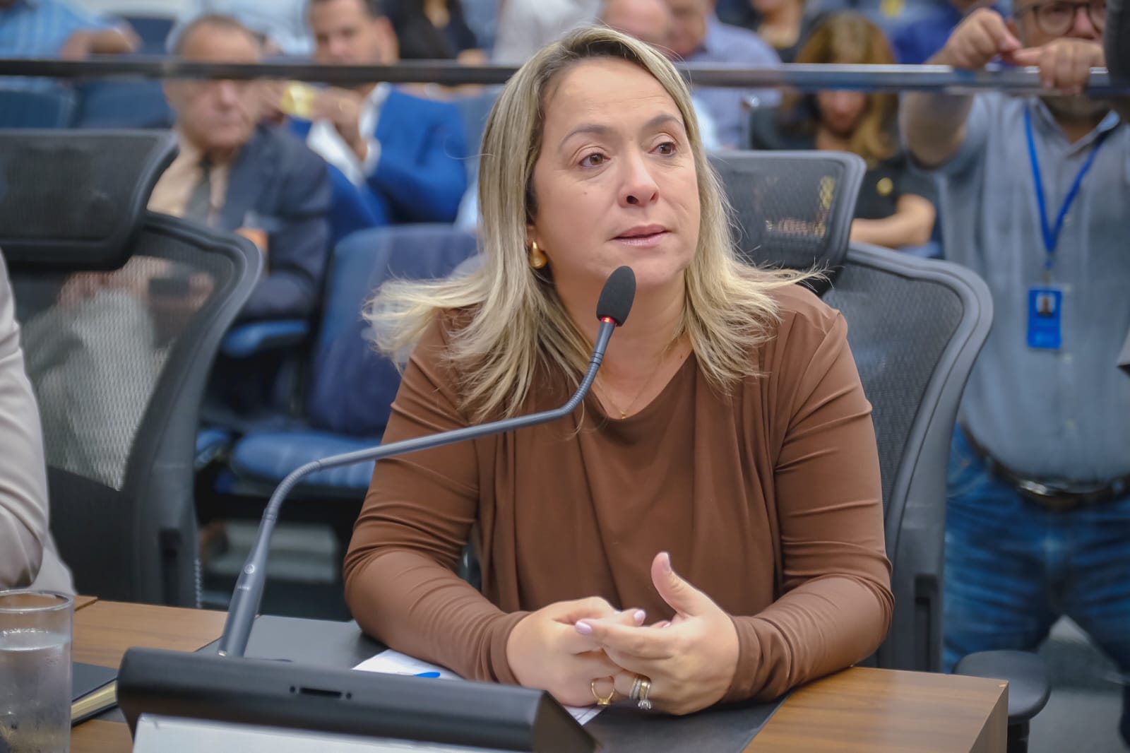Lia Nogueira pede fiscalização para garantir inclusão nas escolas particulares de MS