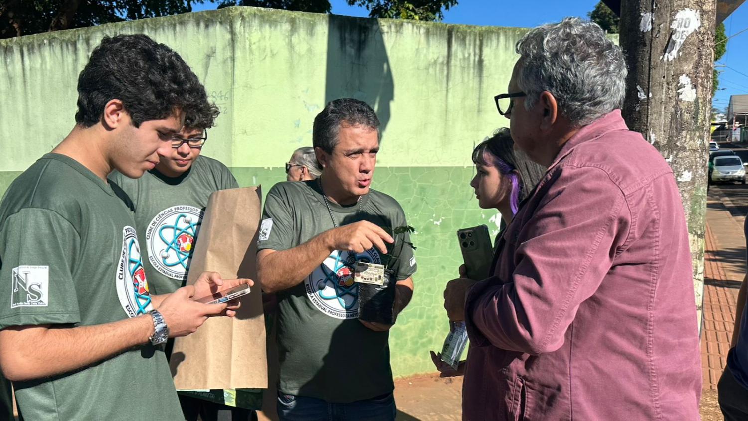 Com horta, mudas e projetos ecológicos, Escola Neyder Suelly reforça compromisso com sustentabilidade, destaca Landmark