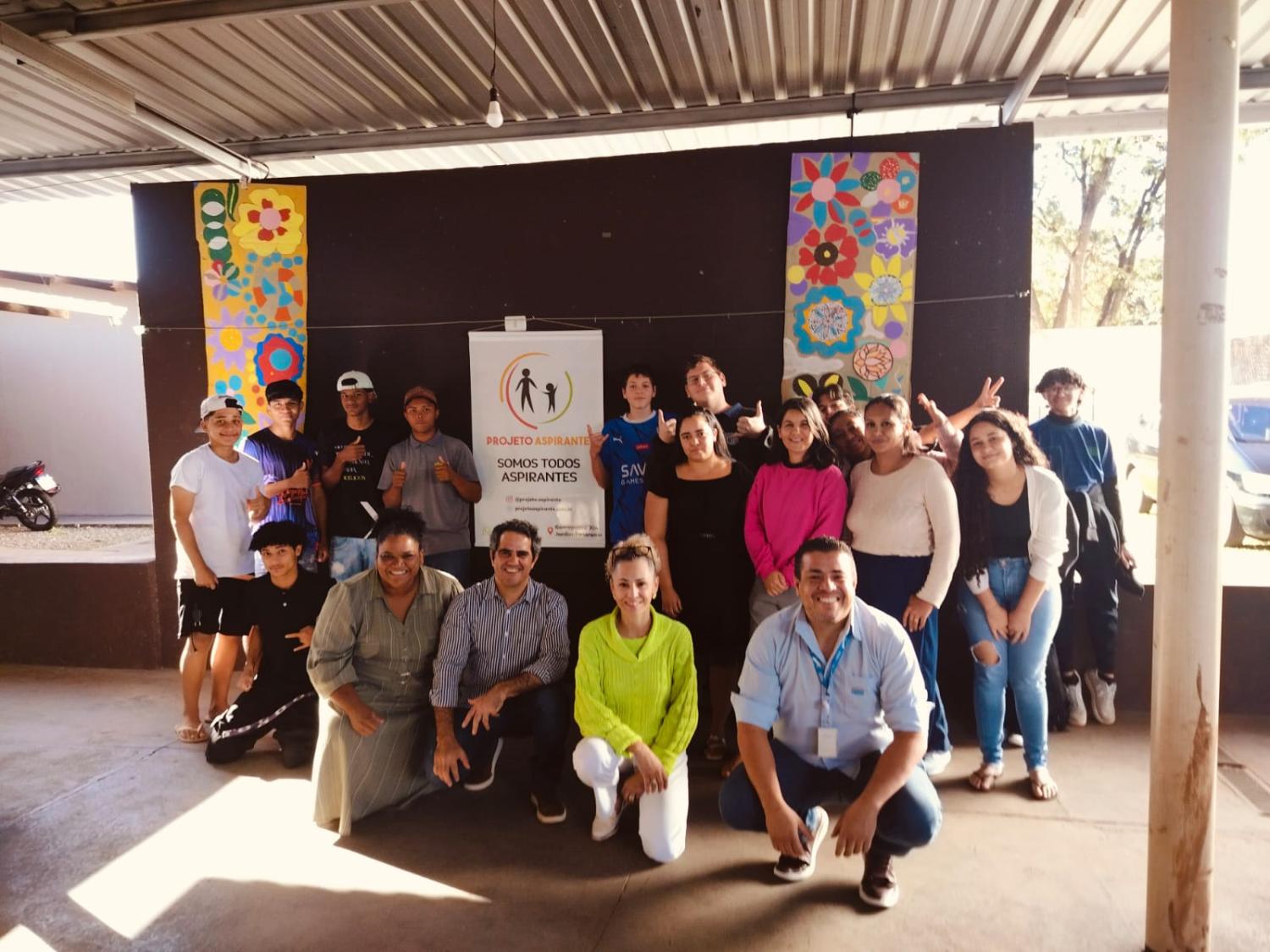 Gabinete Itinerante do Vereador Maicon Nogueira presente no encerramento do curso de informática para o trabalho no Jardim Panorama