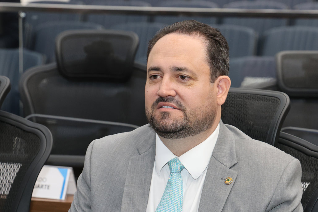 Pesquisa aponta Marcio Fernandes entre os líderes do PL para a disputa à Assembleia