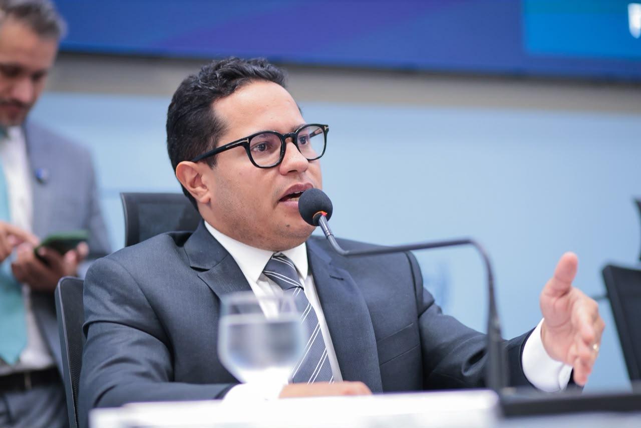 “O cidadão quer ônibus novos e mobilidade eficiente”, diz Papy após venda de Consórcio